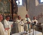 Slika Biskup Radoš predvodio listopadski Marijin put u Klenovniku
